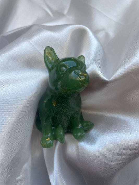 Figurine bouledogue vert