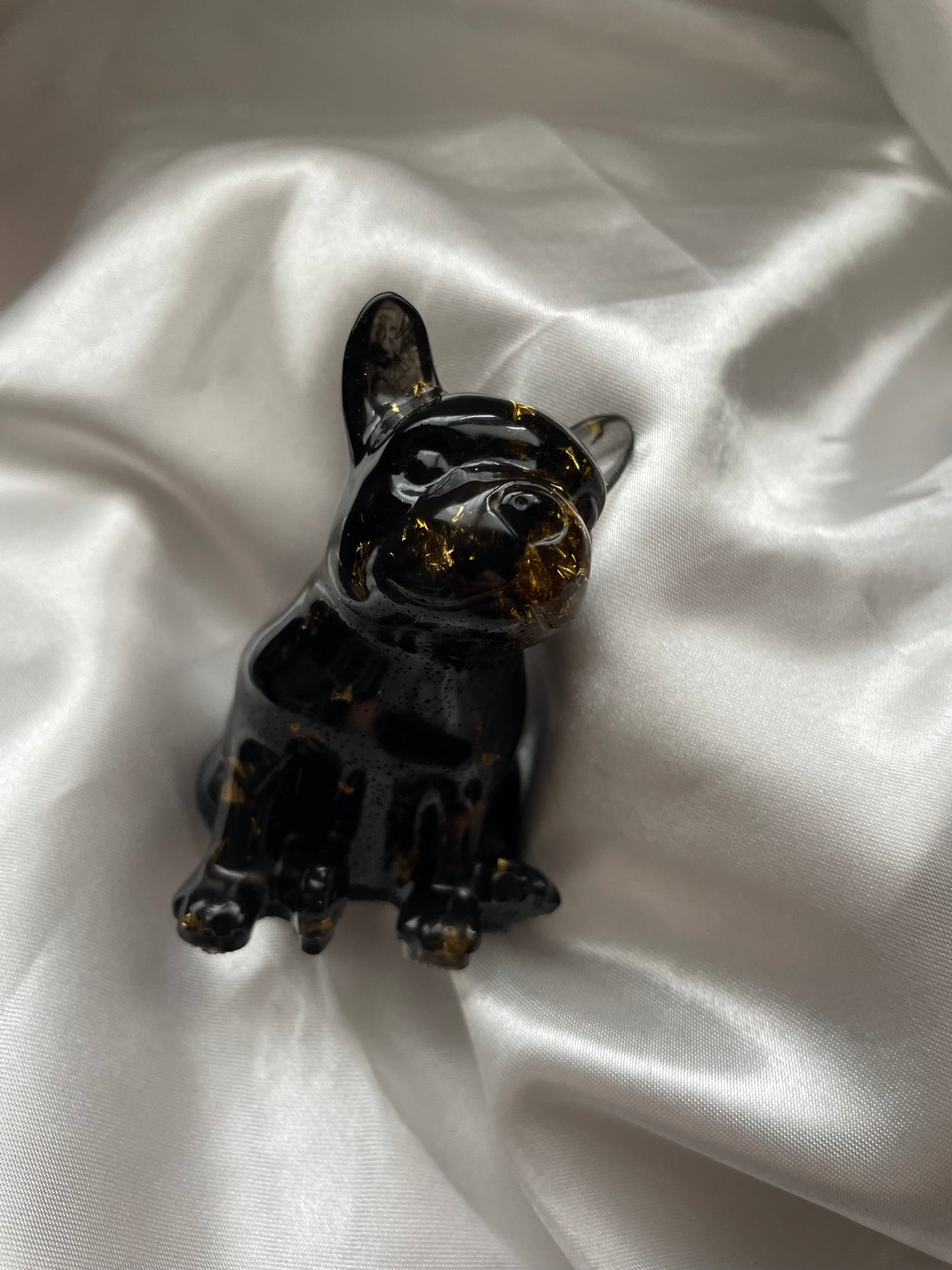 Figurine bouledogue français noir