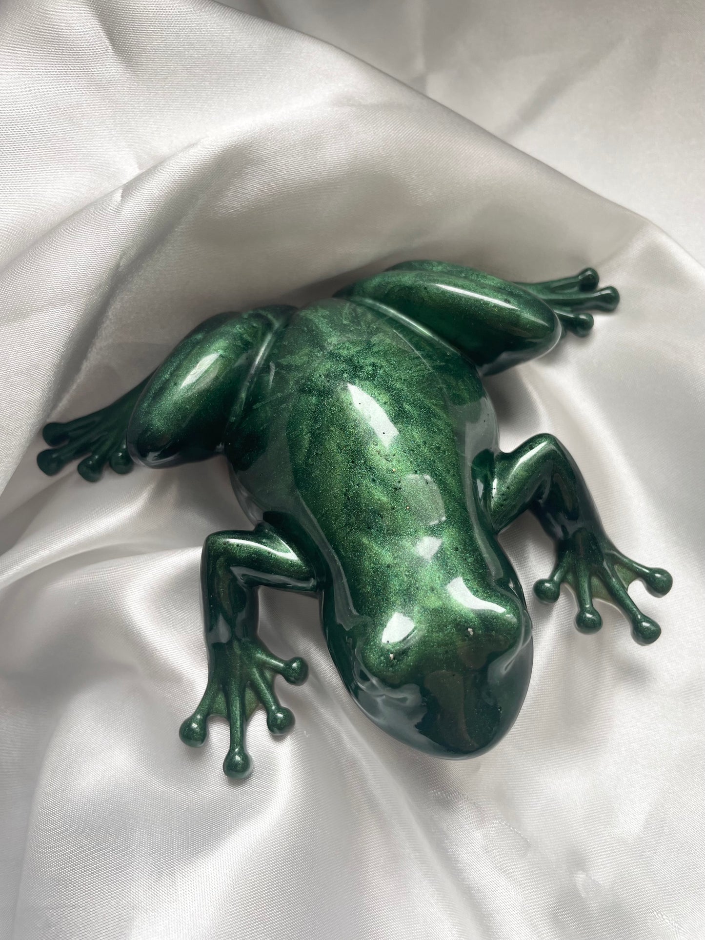 Figurine grenouille verte