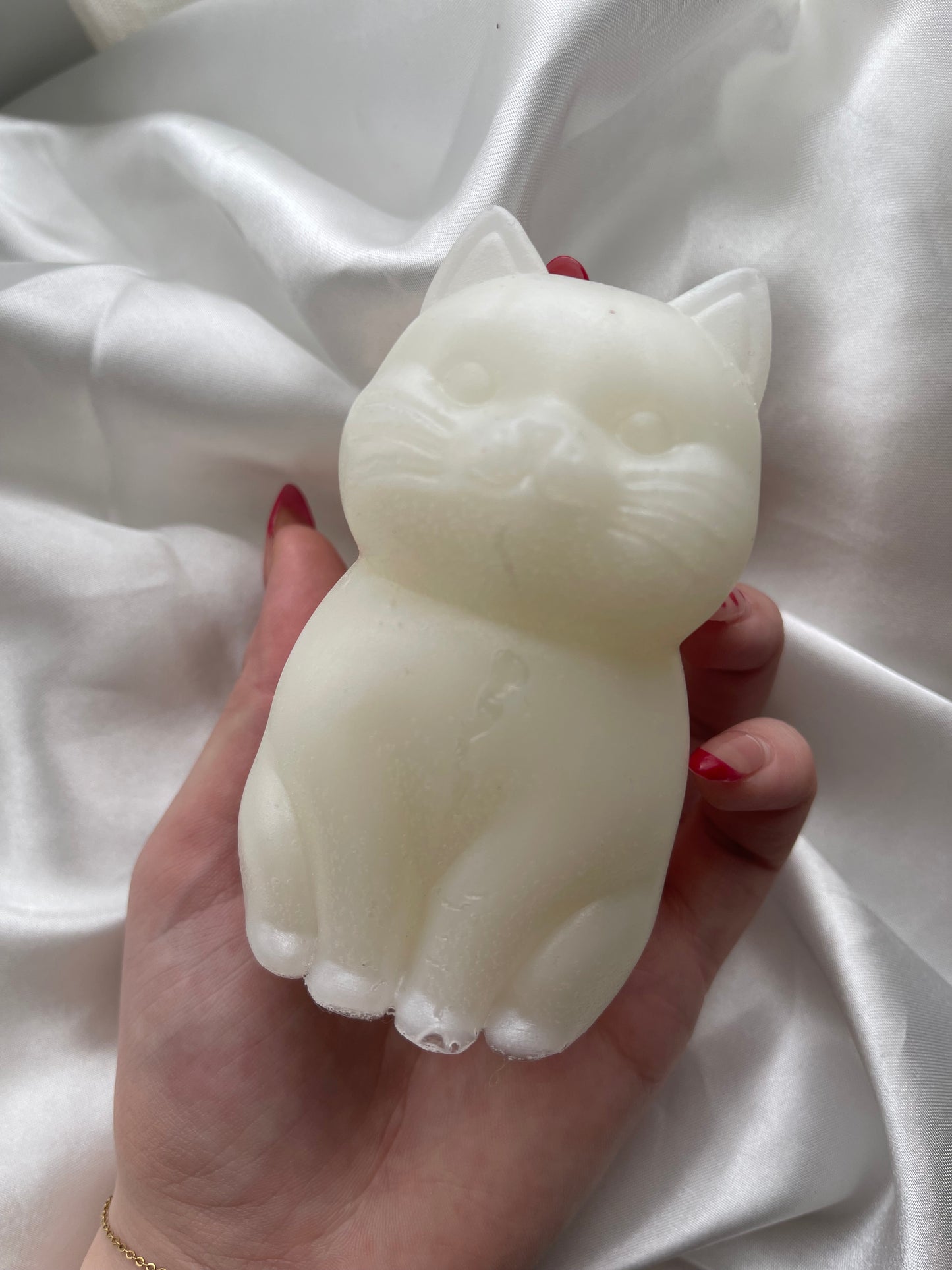 Figurine chat blanc bulles